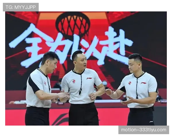 篮球比赛中如何准确判定三秒违例,实用解读帮你轻松掌握规则 篮球比赛中如何准确判定三秒违例,实用解读帮你轻松掌握规则
